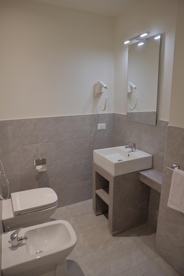 Dimora Dell'Arte - Foresteria Lombarda Smart Rent Sesto San Giovanni Exterior foto