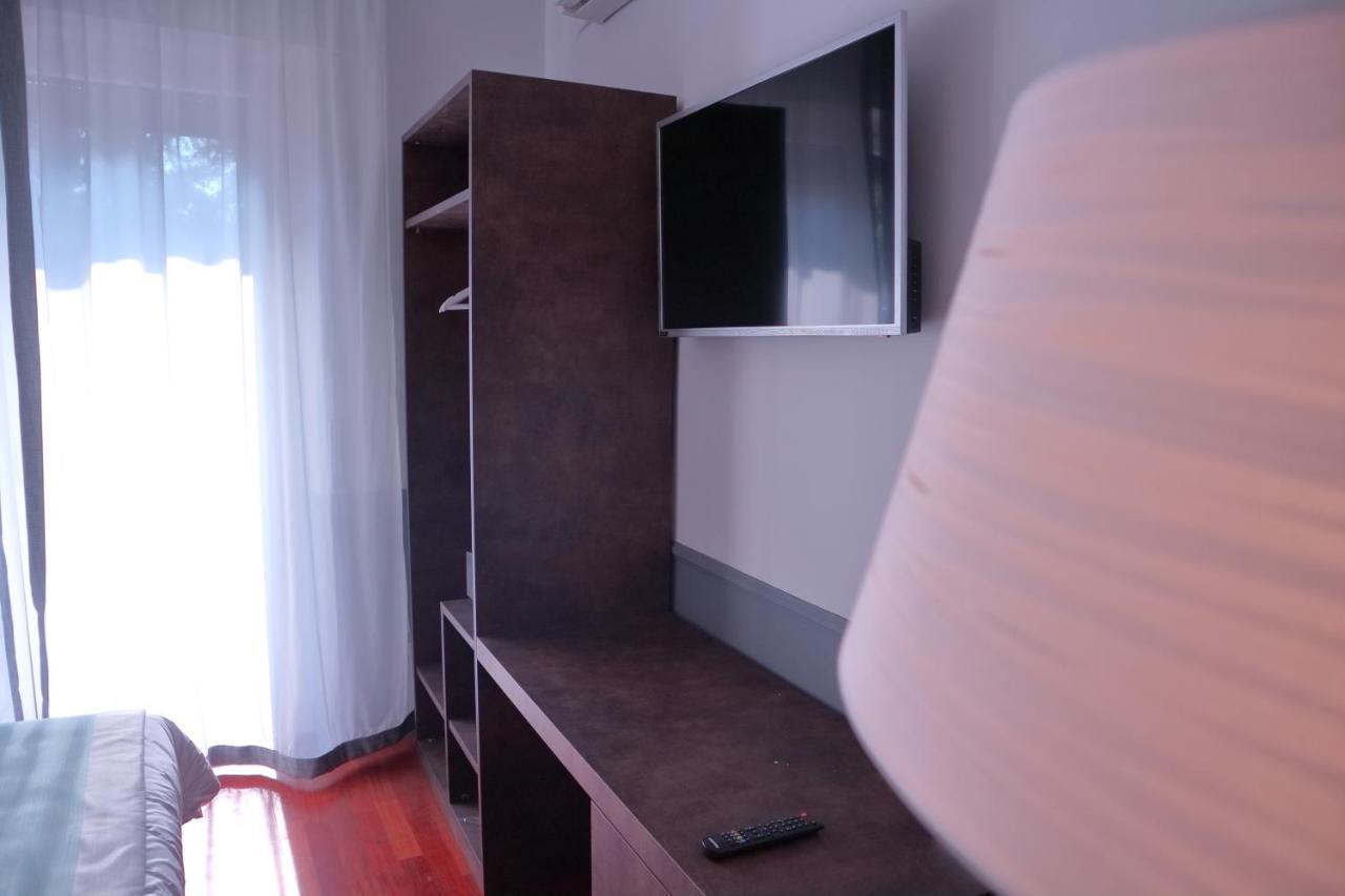 Dimora Dell'Arte - Foresteria Lombarda Smart Rent Sesto San Giovanni Exterior foto